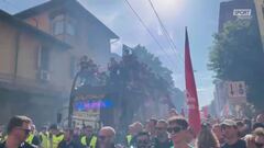 Il Bologna sfila sul pullman per festeggiare la Coppa Italia