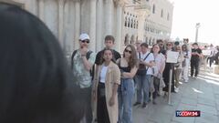 Overtourism a Venezia, nuove regole a San Marco