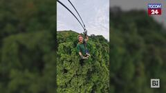 Rovazzi all'avventura in Thailandia: si lancia con la zip line