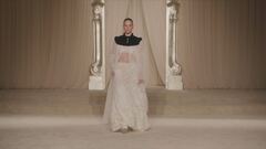 Haute Couture, Chanel ricrea l'iconico salone di rue Cambon e si prepara per un nuovo inizio