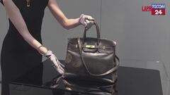 La Birkin originale di Hermès venduta all'asta per una cifra record