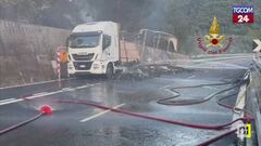 Camion a gas prende fuoco sull'autostrada A11: l'intervento dei pompieri