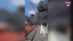 Grosso incendio tra Pompei e Castellammare di Stabia: stop ai treni