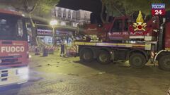Rimini, alberi cadono sugli edifici a causa del vento