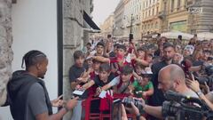 Milan,"bagno di folla per Nkunku e Odogu in centro a Milano