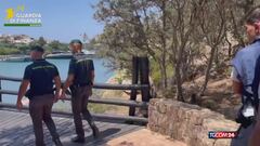 In Costa Smeralda col pos in spiaggia per far pagare griffe contraffatte