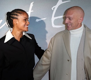 Vincent Cassel, il red carpet con Narah Baptista