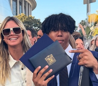 Heidi Klum, il figlio Johan si è diplomato Heidi Klum, il figlio Johan si è diplomato